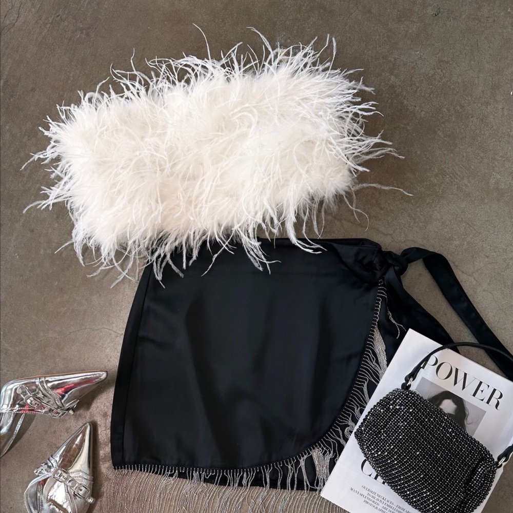 NWT ShopStarlow Blanc Type Feather Top - White M